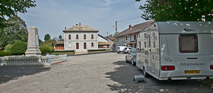 Lunch stop at Miribel ( Commune d'Echallon )